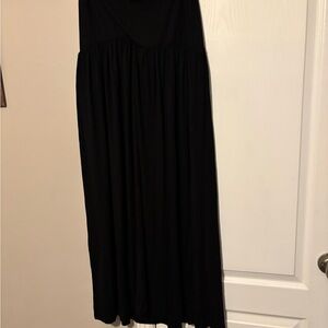 Elegant Black Maxi skirt
NWT